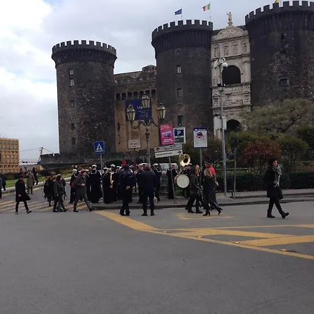 Hotel Domus Luigi Leone Nápoles