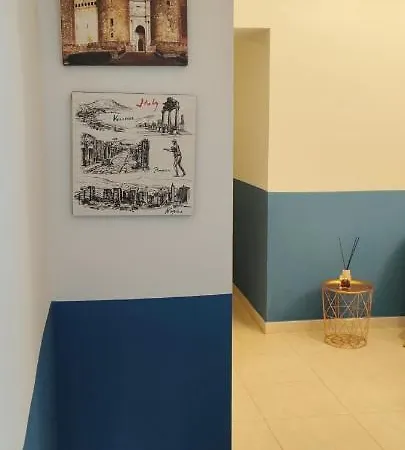 Domus Luigi Leone فندق نابولي