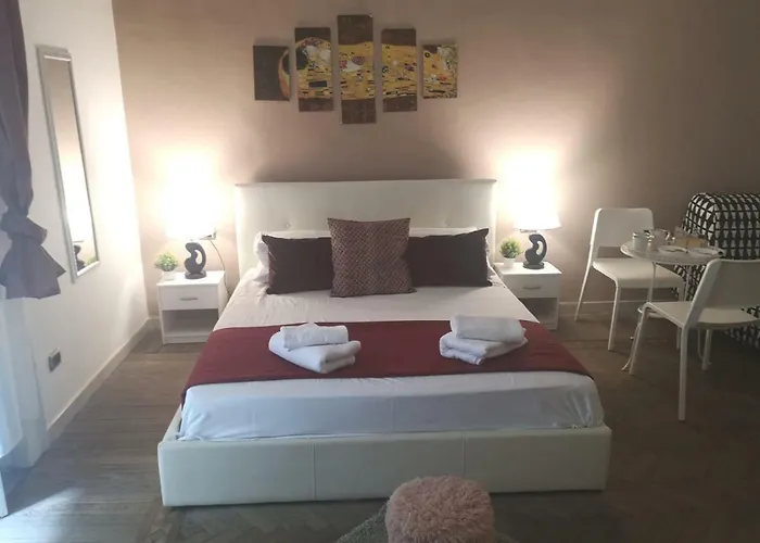 Hotel Domus Luigi Leone