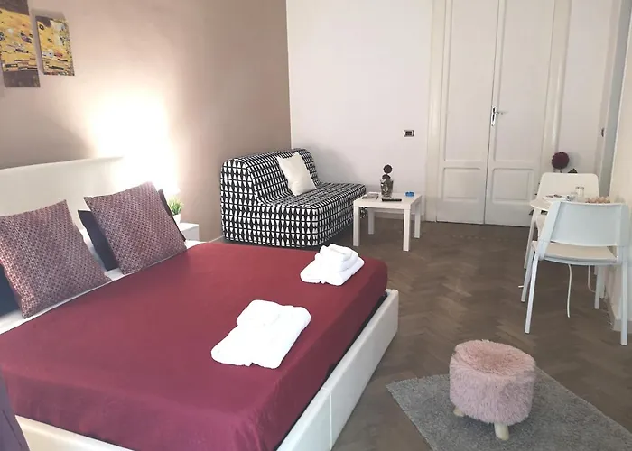Domus Luigi Leone Hotel *