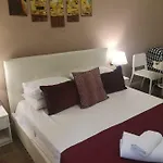 Domus Luigi Leone נאפולי