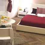 Domus Luigi Leone נאפולי