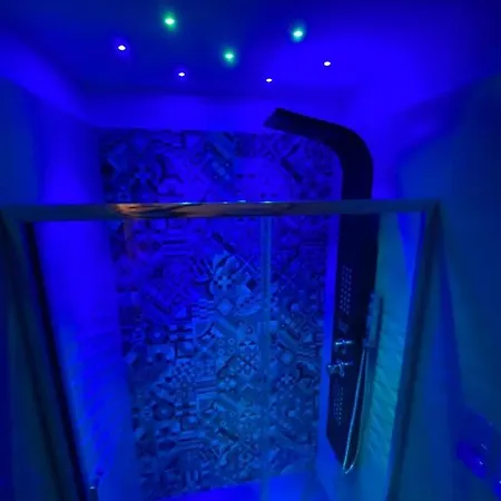 Domus Luigi Leone Неаполь