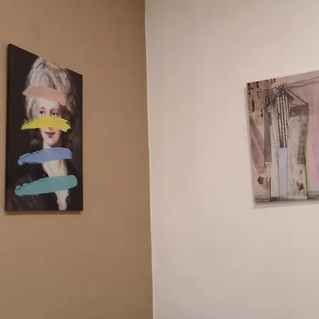 Отель Domus Luigi Leone