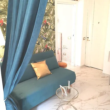 Bed & Breakfast Domus Luigi Leone *
