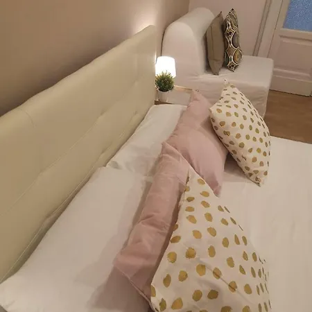 Bed & Breakfast Domus Luigi Leone